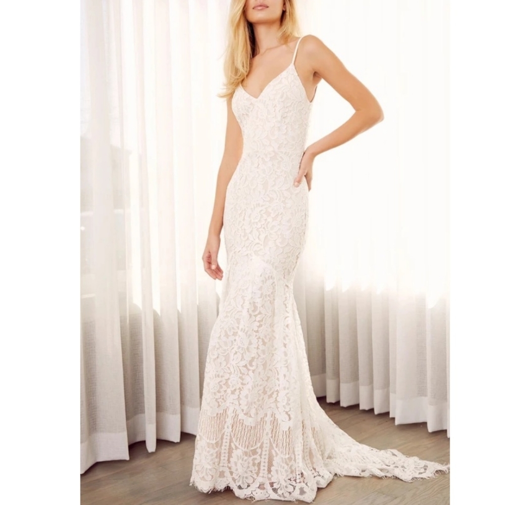 Lulus White Lace Dress